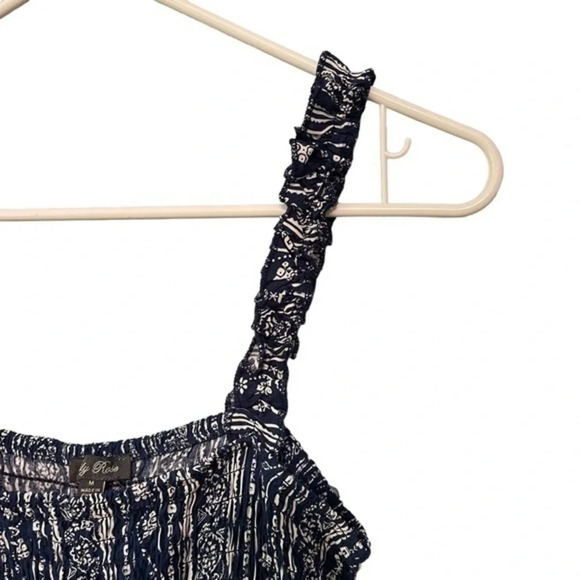 🔹5/$25🔹‎ Lily Rose Juniors Blue and White Smocked Sleeveless Romper. Medium - Picture 3 of 10